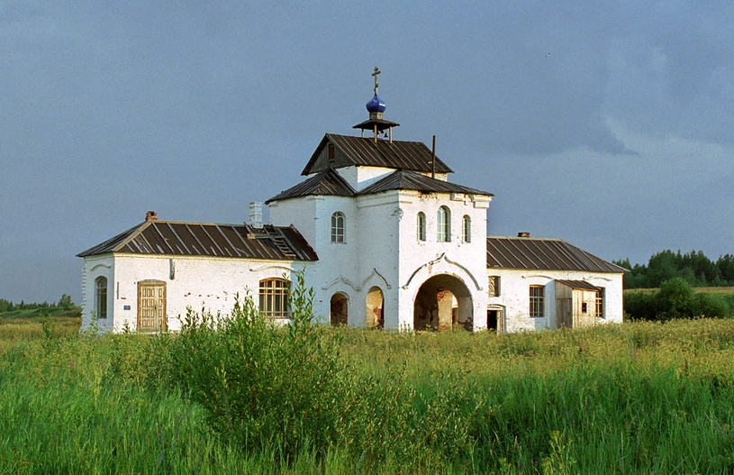 Старый монастырь на озере Кожозеро