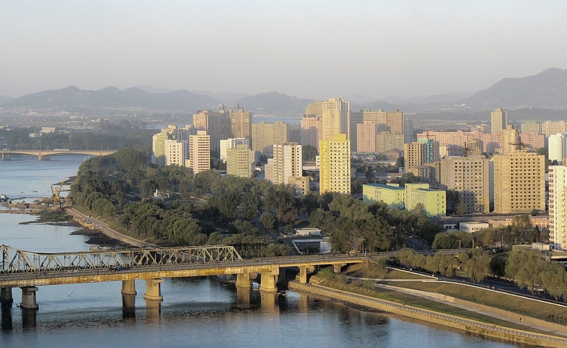 Река Тэдонган в Корее